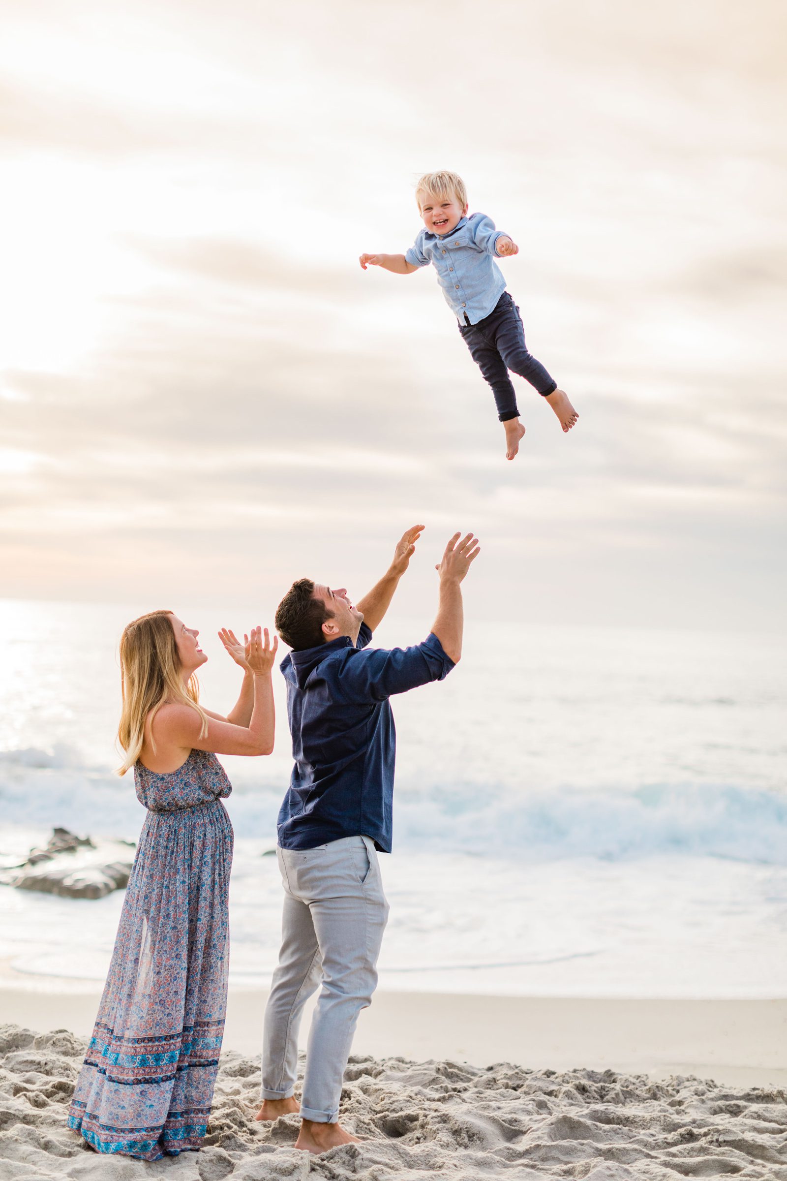 windansea beach family photography